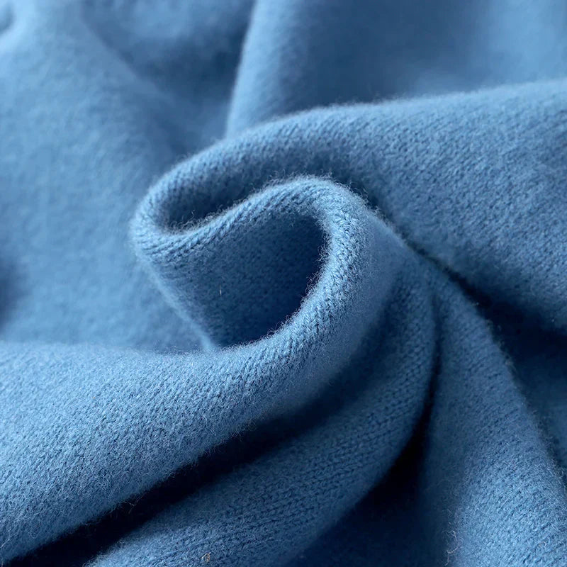 Cameron - męski sweter z wełny merino, z okrągłym dekoltem, klasyczny krój