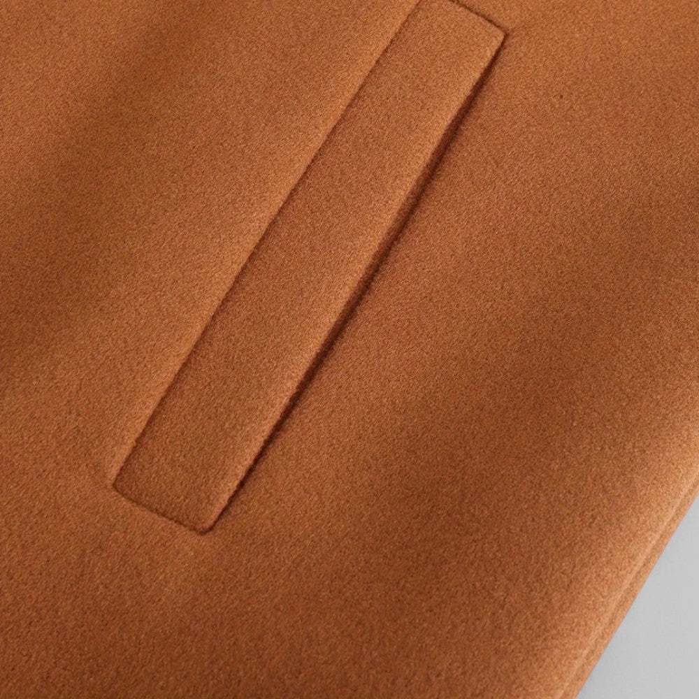 Męski minimalistyczny płaszcz zimowy zapinany na guziki z przodu w stylu smart casual